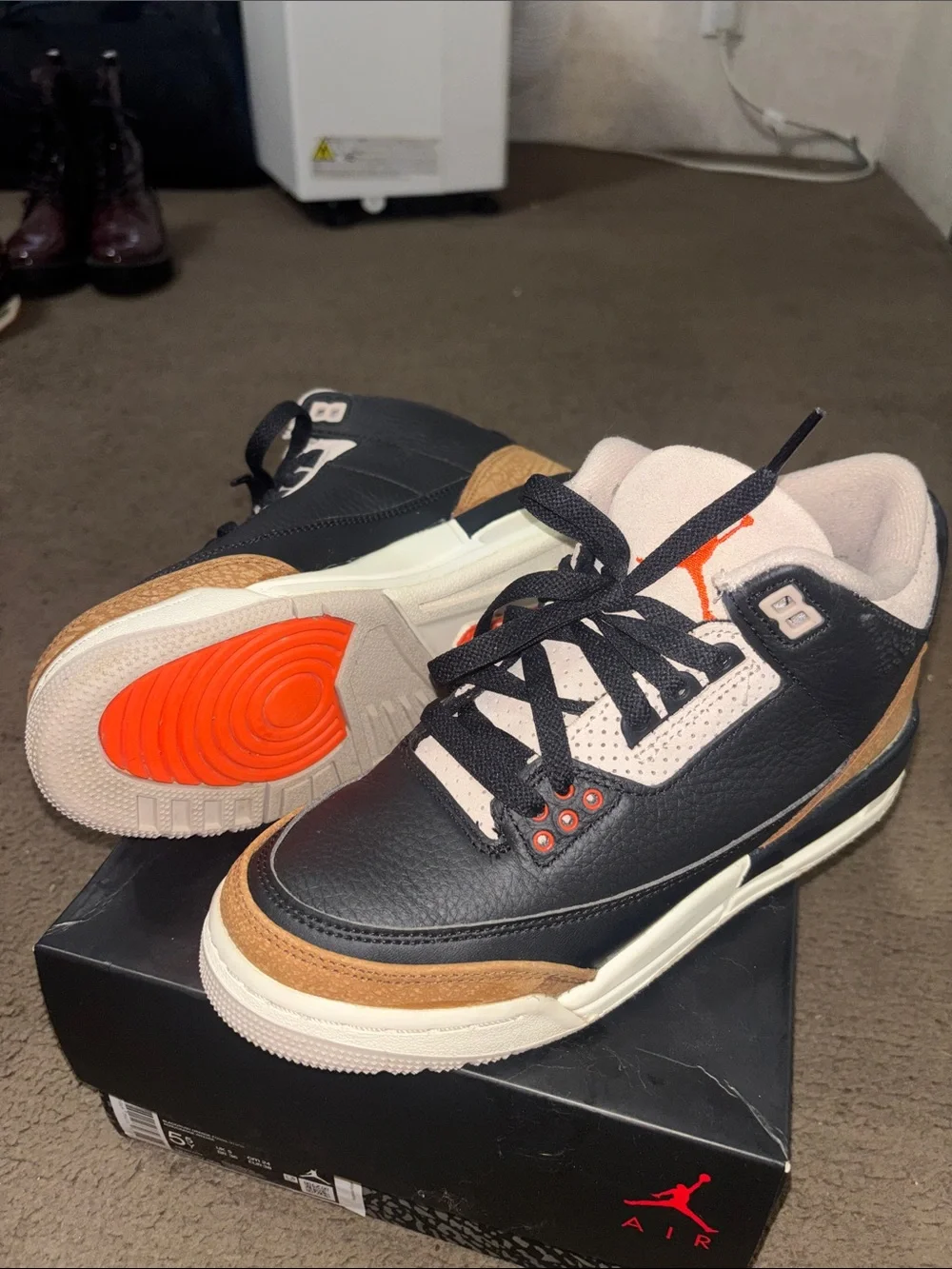 Air Jordan Retro 3 Sneakers Sneakers in Black, Tan, White with Orange Details